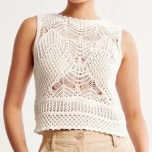 Abercrombie & Fitch Cream Knit Blouse